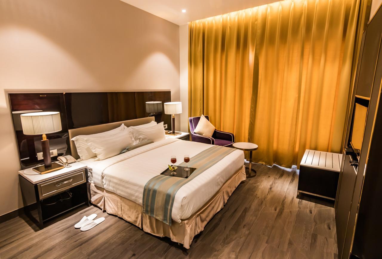 Amara Gateway Hotel Moradabad Exterior photo
