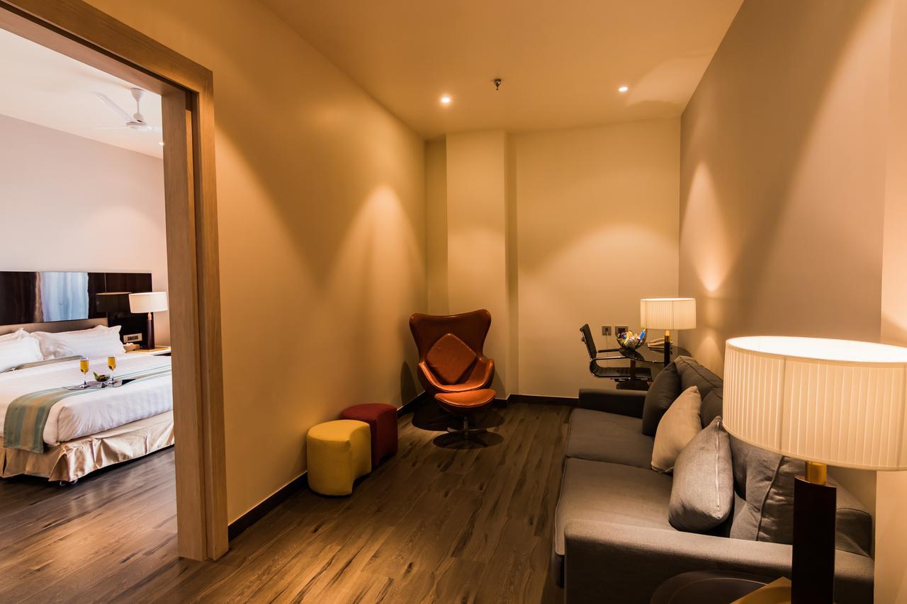 Amara Gateway Hotel Moradabad Exterior photo