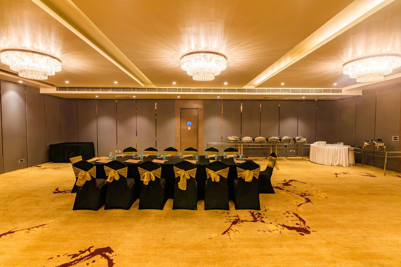 Amara Gateway Hotel Moradabad Exterior photo